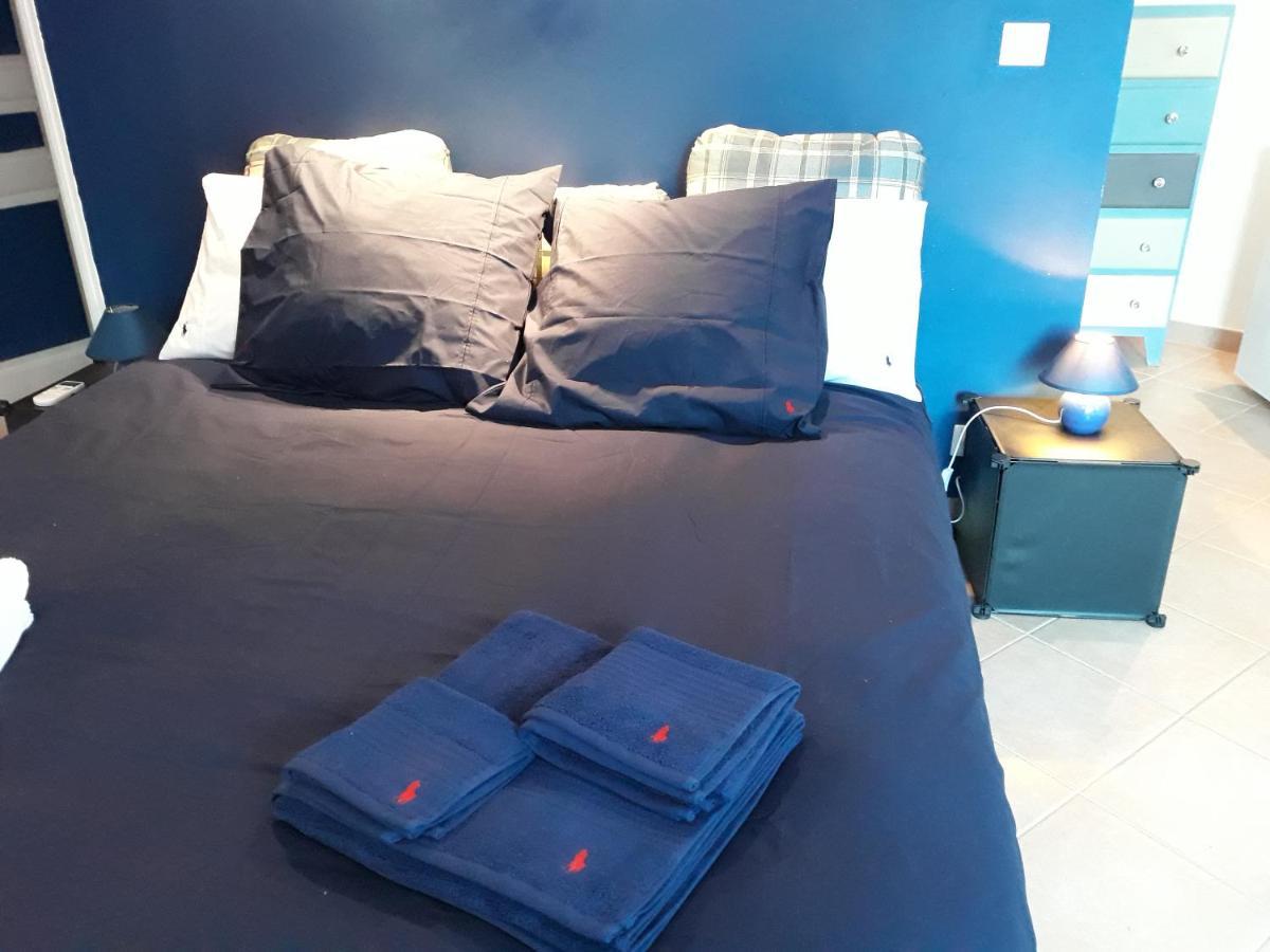 Bed and Breakfast Dans UN JARDIN BB et JACUZZI Mandelieu Exterior foto