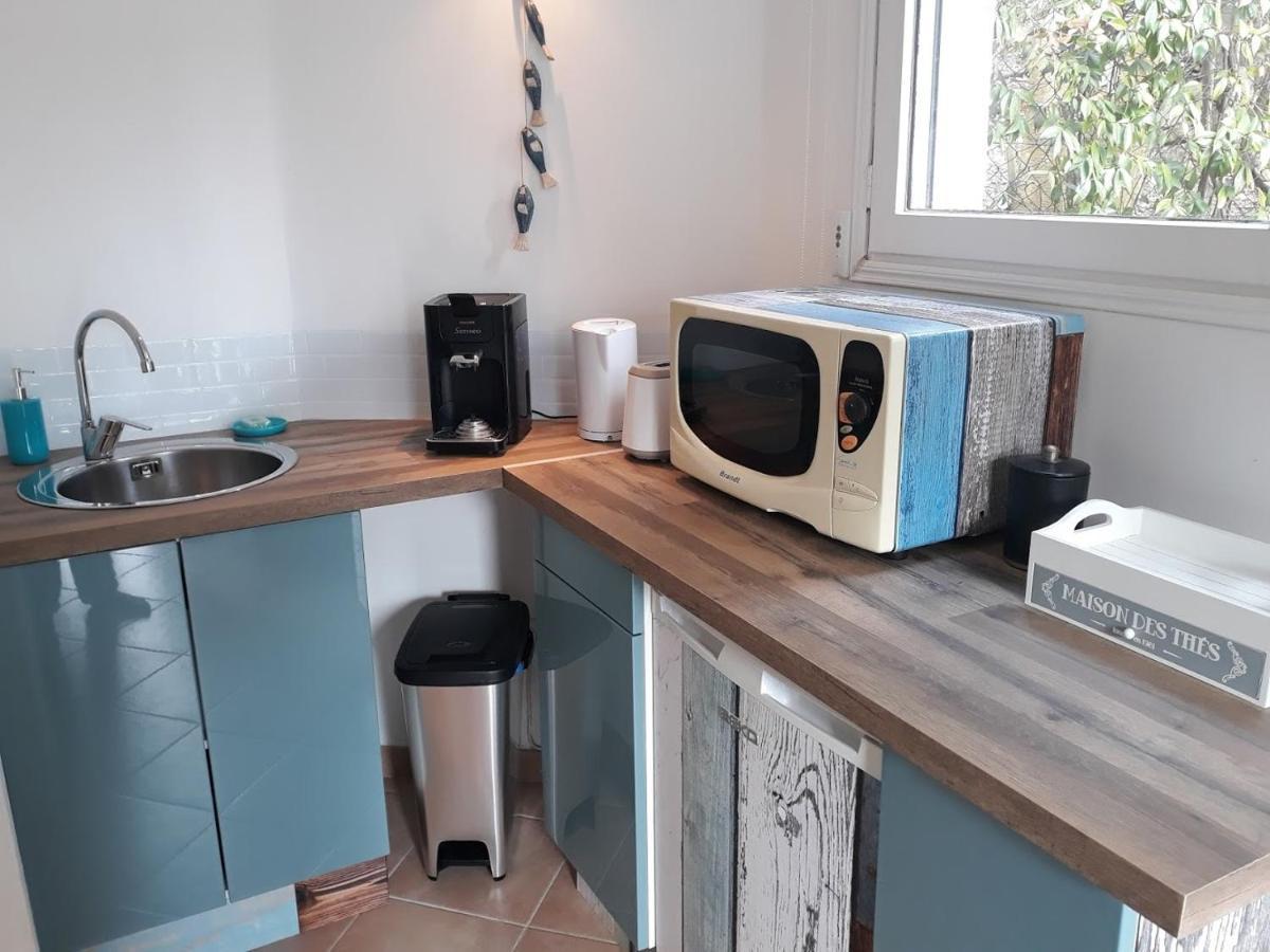 Bed and Breakfast Dans UN JARDIN BB et JACUZZI Mandelieu Exterior foto