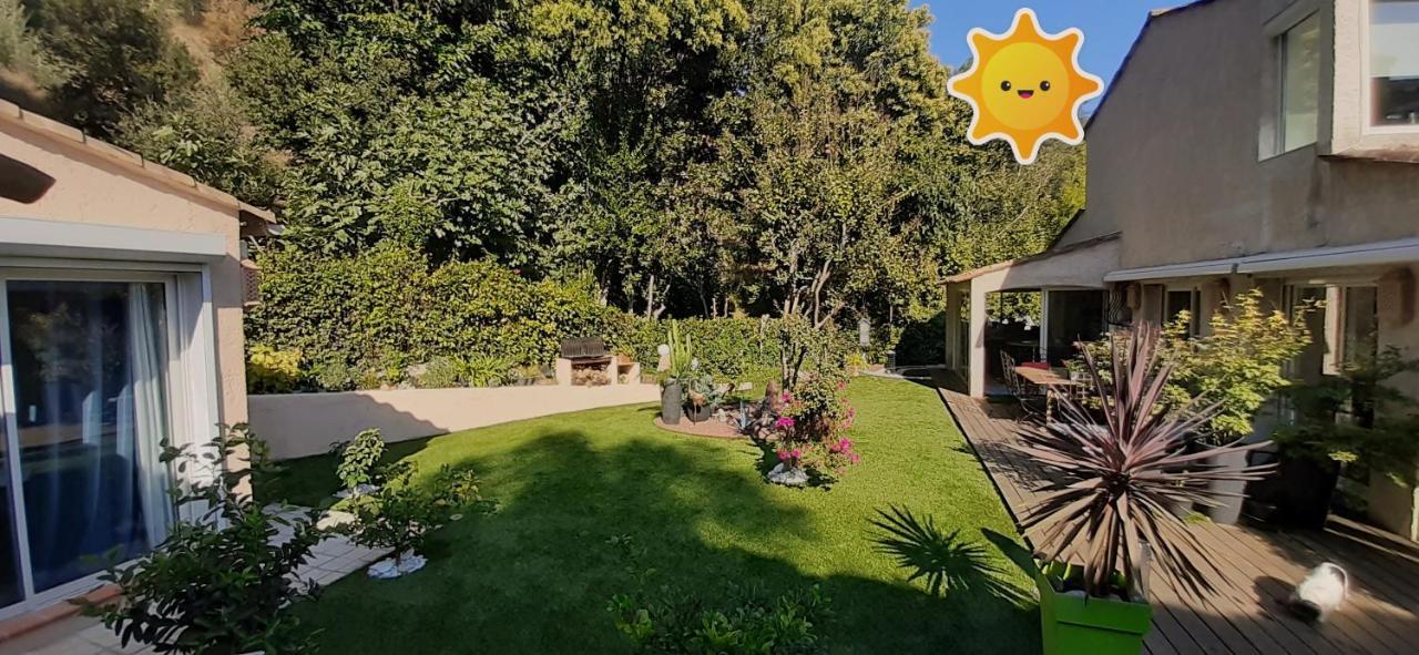 Bed and Breakfast Dans UN JARDIN BB et JACUZZI Mandelieu Exterior foto